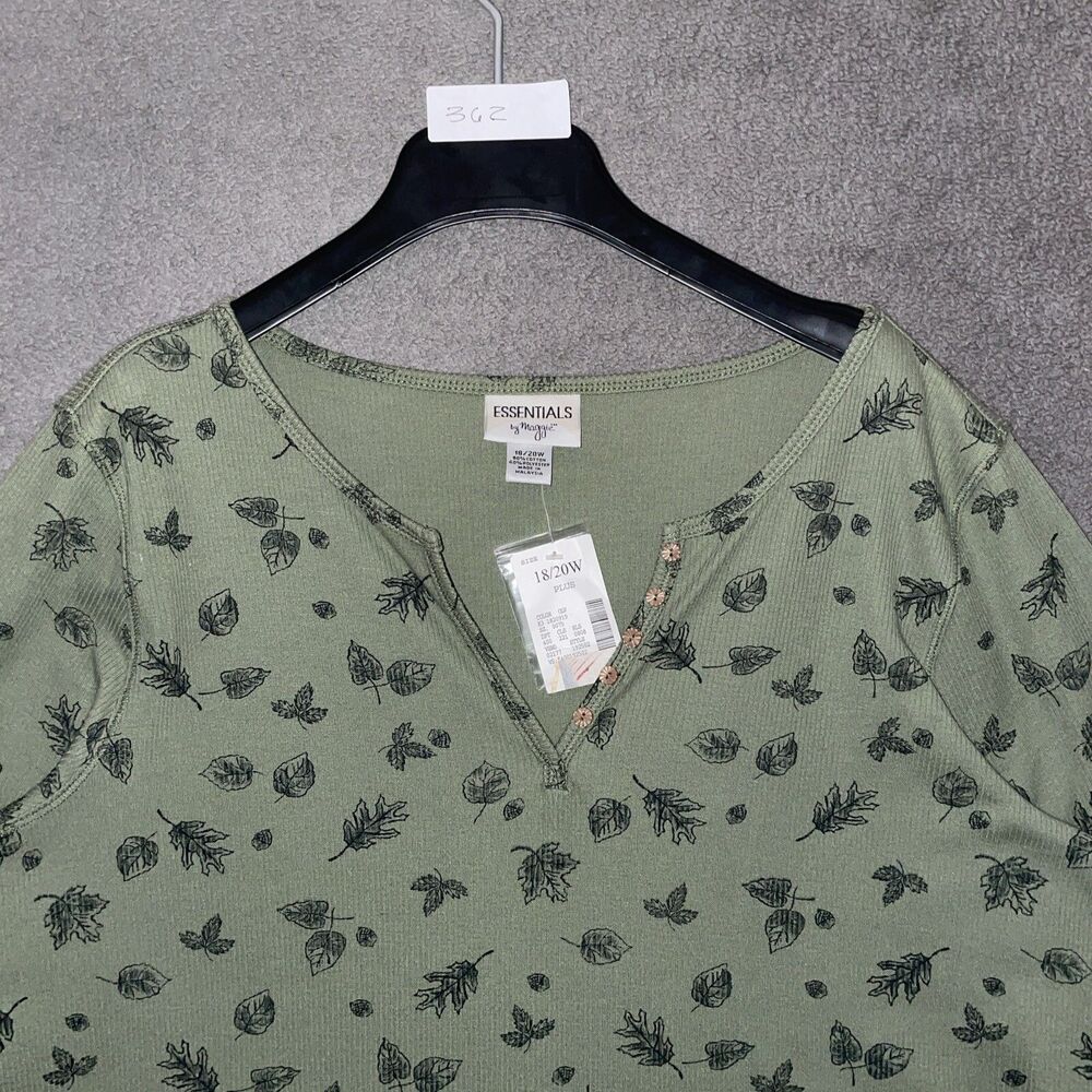 Essentials by Maggie Plus Size 18/20W Green Leaf Henley Ribbed Knit Top NWT - Picture 2 of 9